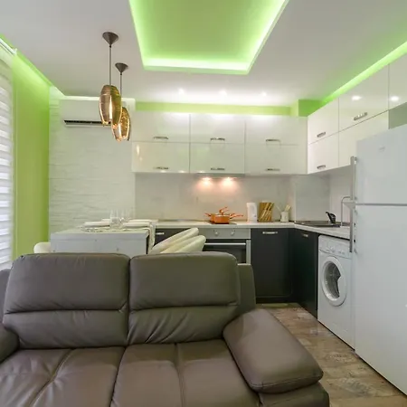 Reаch Dreams 1 Apartment