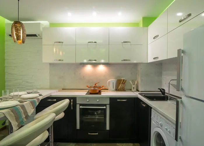 דירה Reаch Dreams 1 *